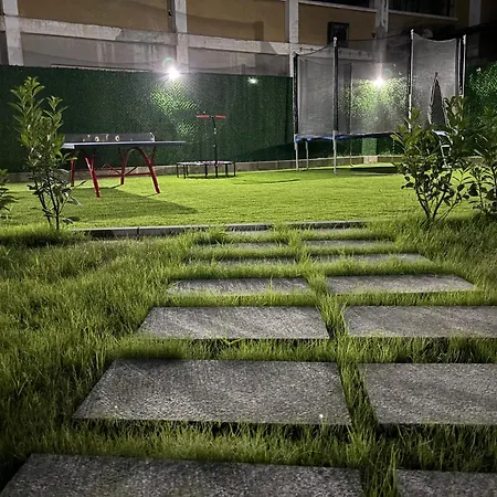 ホテル Rai トリャブナ